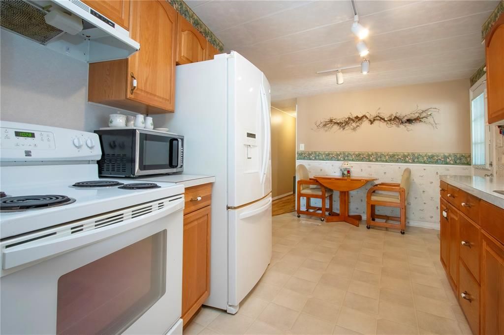For Sale: $149,900 (3 beds, 2 baths, 1152 Square Feet)