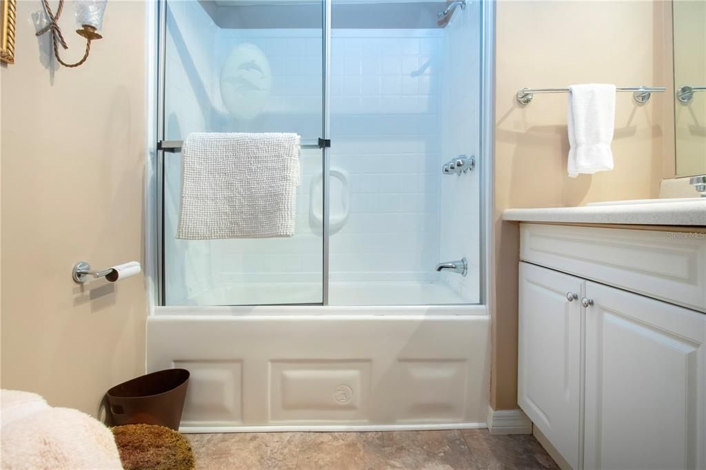 For Sale: $149,900 (3 beds, 2 baths, 1152 Square Feet)