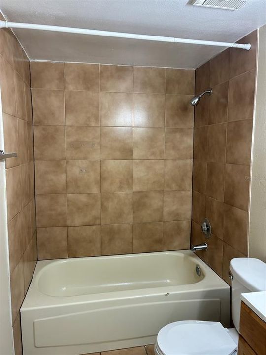 For Rent: $1,100 (1 beds, 1 baths, 504 Square Feet)