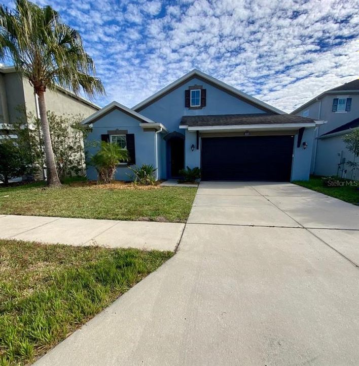 En Renta: $2,950 (4 camas, 3 baños, 2329 Pies cuadrados)