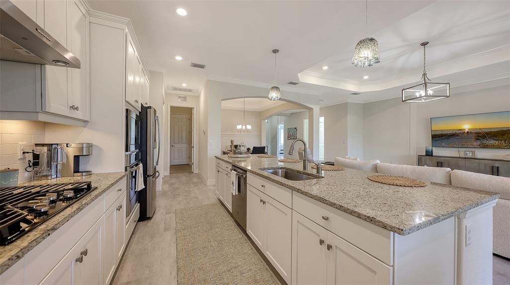 En Venta: $609,900 (3 camas, 2 baños, 2053 Pies cuadrados)