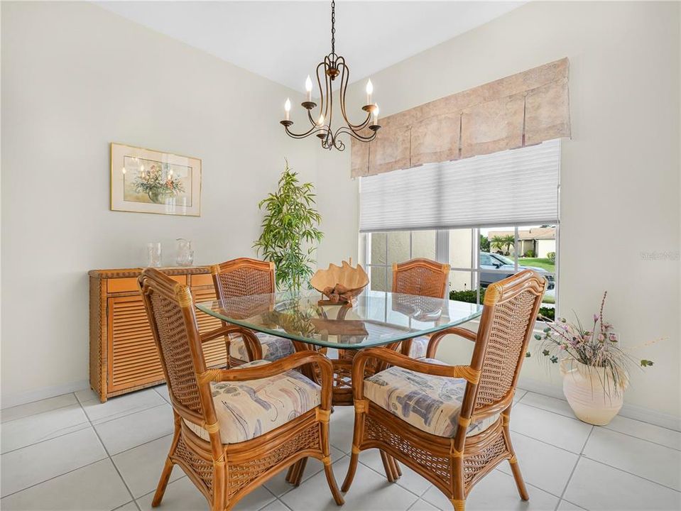 En Venta: $379,900 (3 camas, 2 baños, 2120 Pies cuadrados)