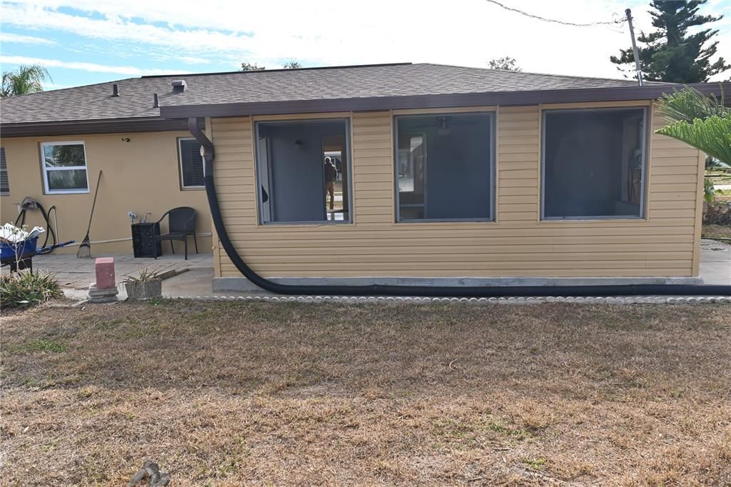 待售: $299,999 (3 贝兹, 2 浴室, 1120 平方英尺)