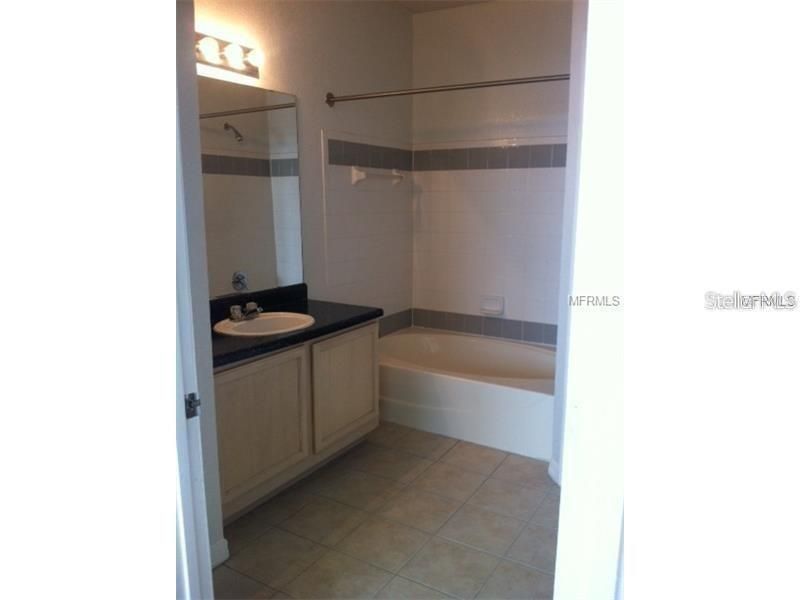 En Renta: $1,795 (2 camas, 2 baños, 1107 Pies cuadrados)