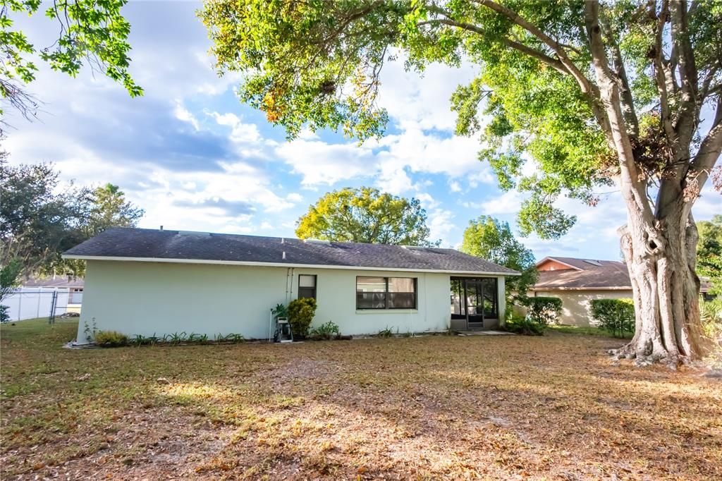 На продажу: $265,000 (3 спален, 2 ванн, 1268 Квадратных фут)