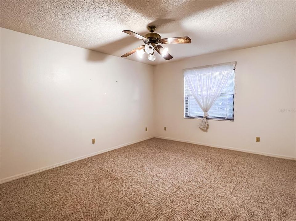 На продажу: $265,000 (3 спален, 2 ванн, 1268 Квадратных фут)