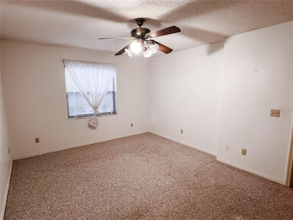 На продажу: $265,000 (3 спален, 2 ванн, 1268 Квадратных фут)