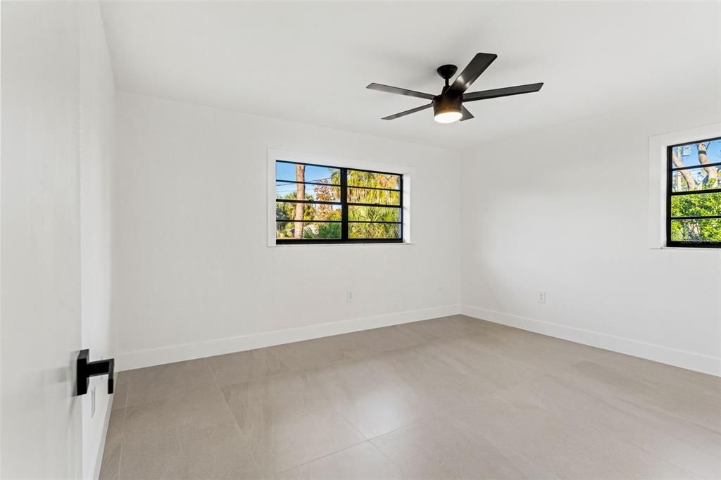 For Sale: $484,500 (3 beds, 3 baths, 2419 Square Feet)