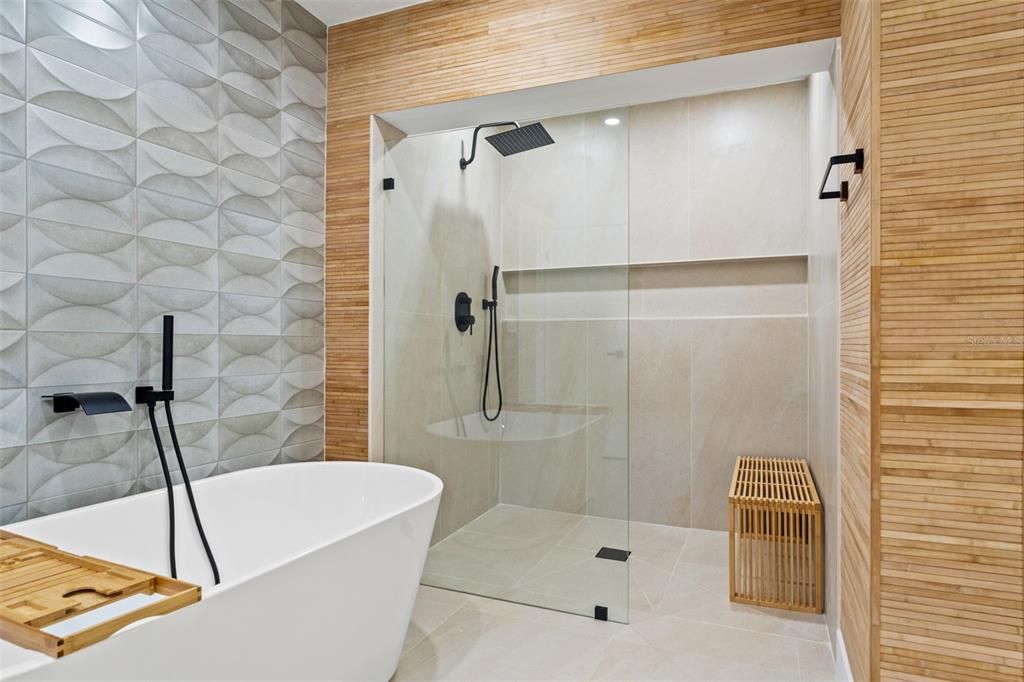 For Sale: $484,500 (3 beds, 3 baths, 2419 Square Feet)