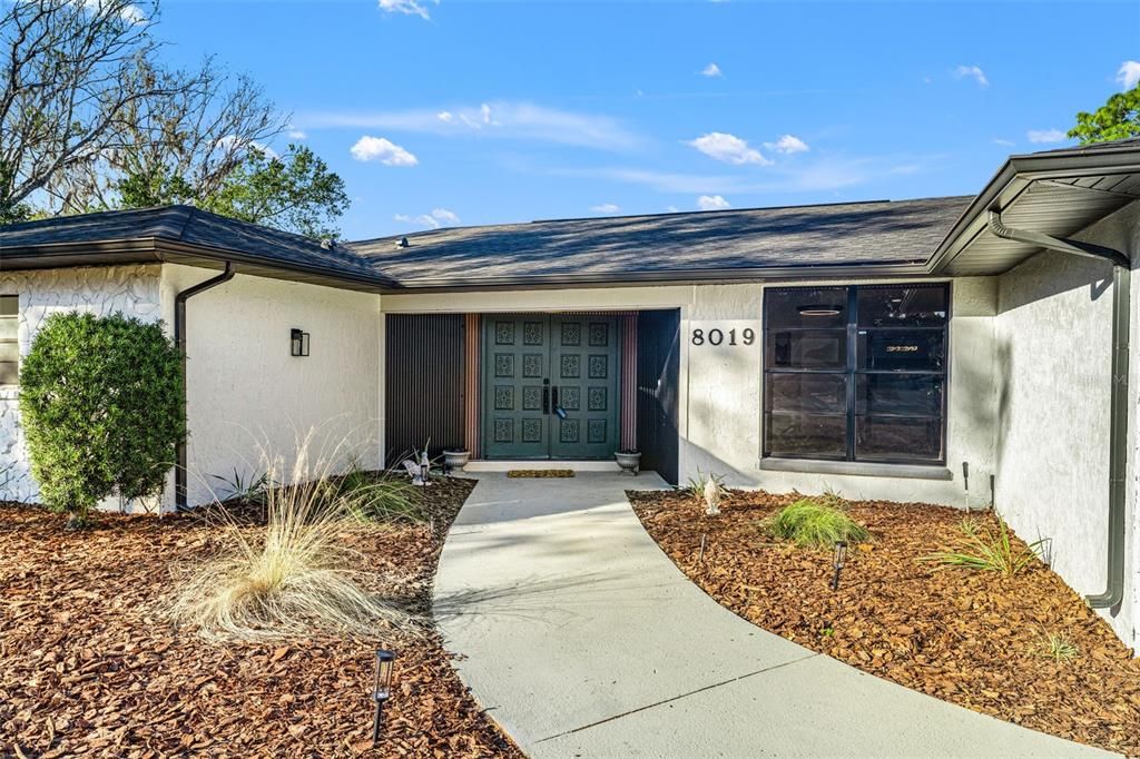 For Sale: $484,500 (3 beds, 3 baths, 2419 Square Feet)