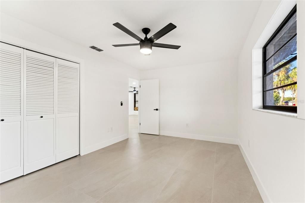 For Sale: $484,500 (3 beds, 3 baths, 2419 Square Feet)