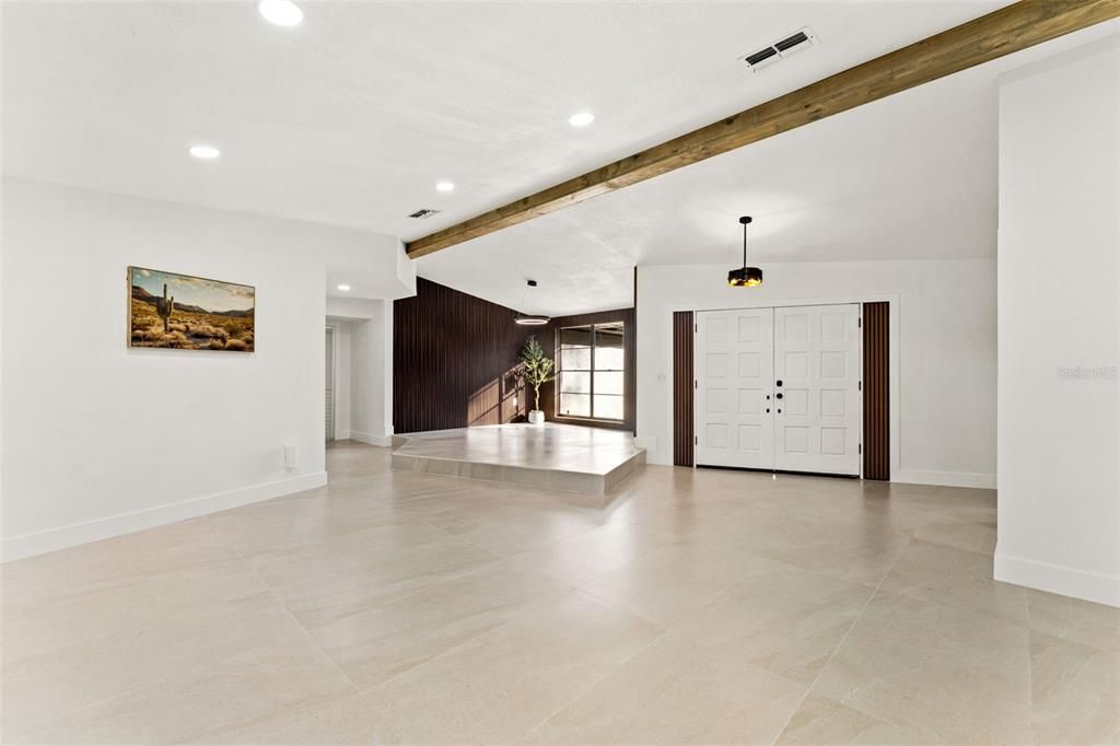 For Sale: $484,500 (3 beds, 3 baths, 2419 Square Feet)