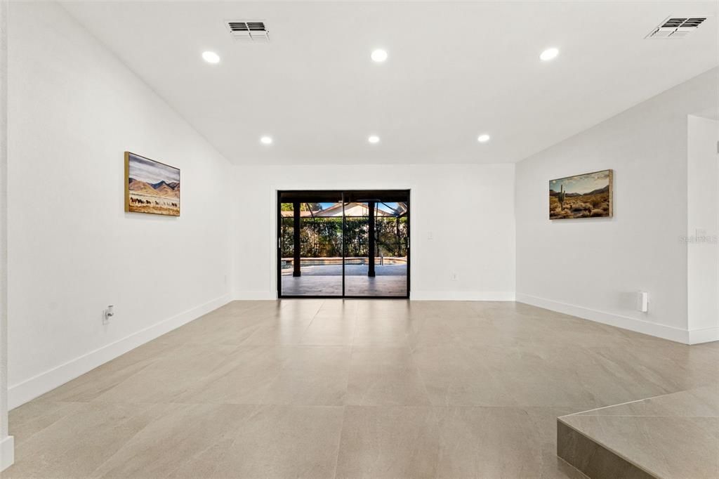 For Sale: $484,500 (3 beds, 3 baths, 2419 Square Feet)