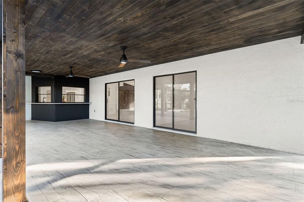 For Sale: $484,500 (3 beds, 3 baths, 2419 Square Feet)