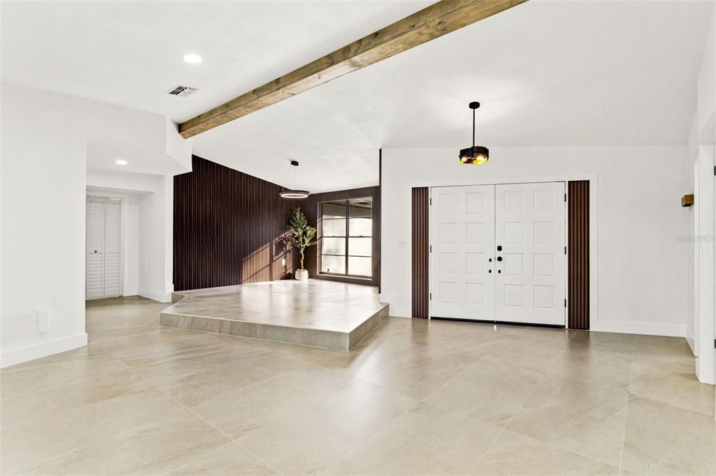 For Sale: $484,500 (3 beds, 3 baths, 2419 Square Feet)