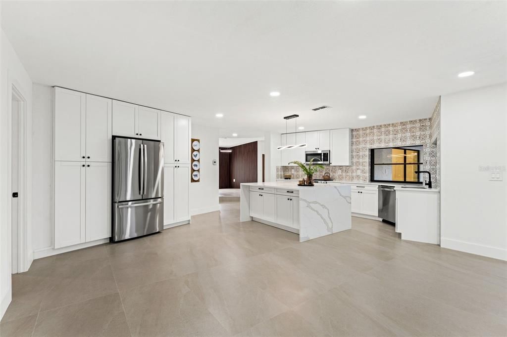 For Sale: $484,500 (3 beds, 3 baths, 2419 Square Feet)