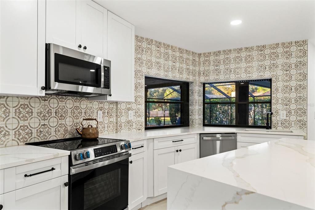 For Sale: $484,500 (3 beds, 3 baths, 2419 Square Feet)