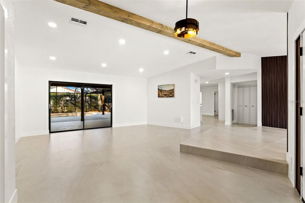 For Sale: $484,500 (3 beds, 3 baths, 2419 Square Feet)