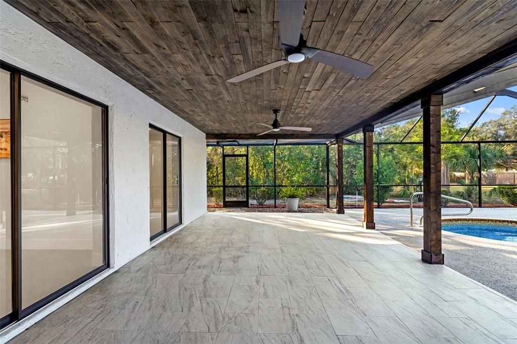 For Sale: $484,500 (3 beds, 3 baths, 2419 Square Feet)