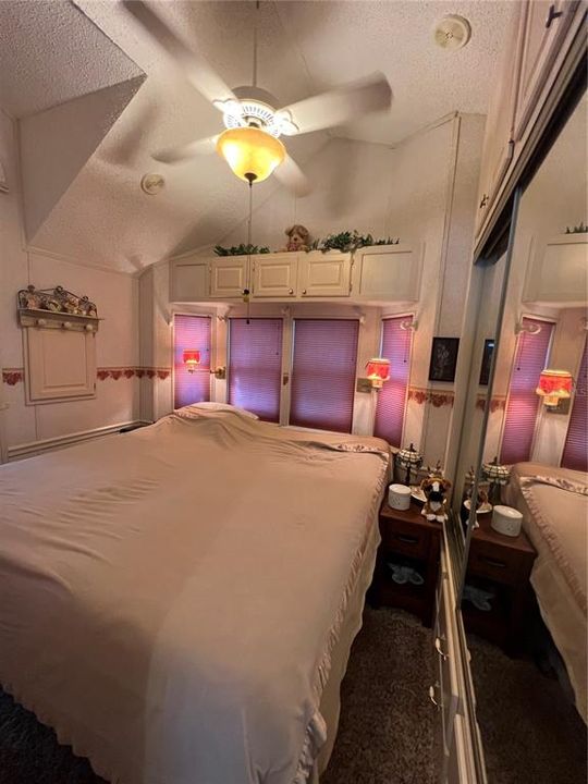 For Sale: $125,500 (2 beds, 1 baths, 768 Square Feet)