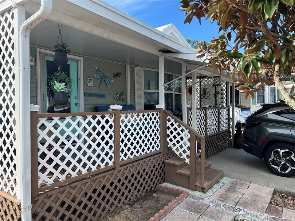 For Sale: $125,500 (2 beds, 1 baths, 768 Square Feet)