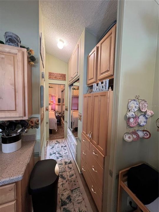 For Sale: $125,500 (2 beds, 1 baths, 768 Square Feet)