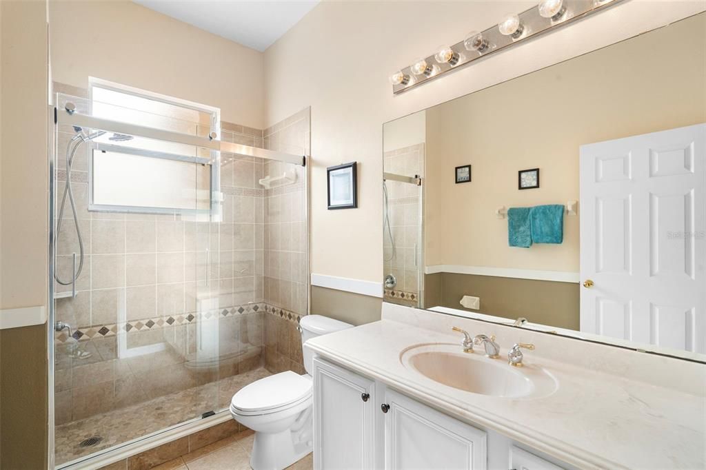 待售: $560,000 (4 贝兹, 3 浴室, 2660 平方英尺)