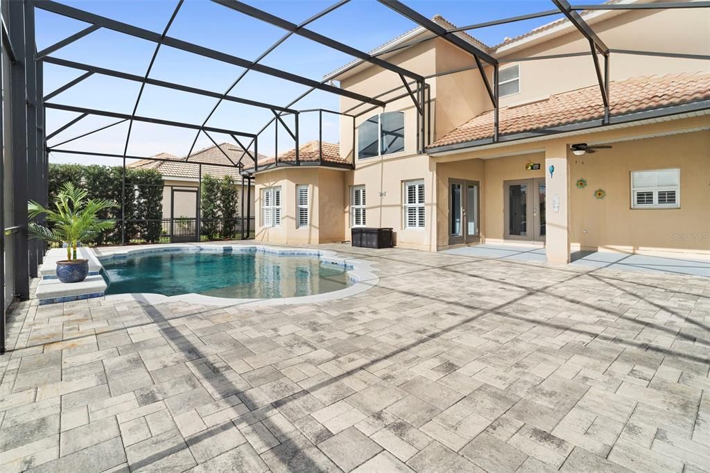 待售: $560,000 (4 贝兹, 3 浴室, 2660 平方英尺)