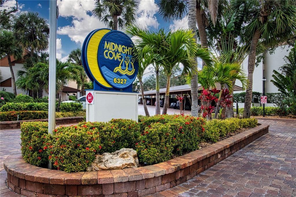 En Venta: $849,900 (3 camas, 2 baños, 1720 Pies cuadrados)