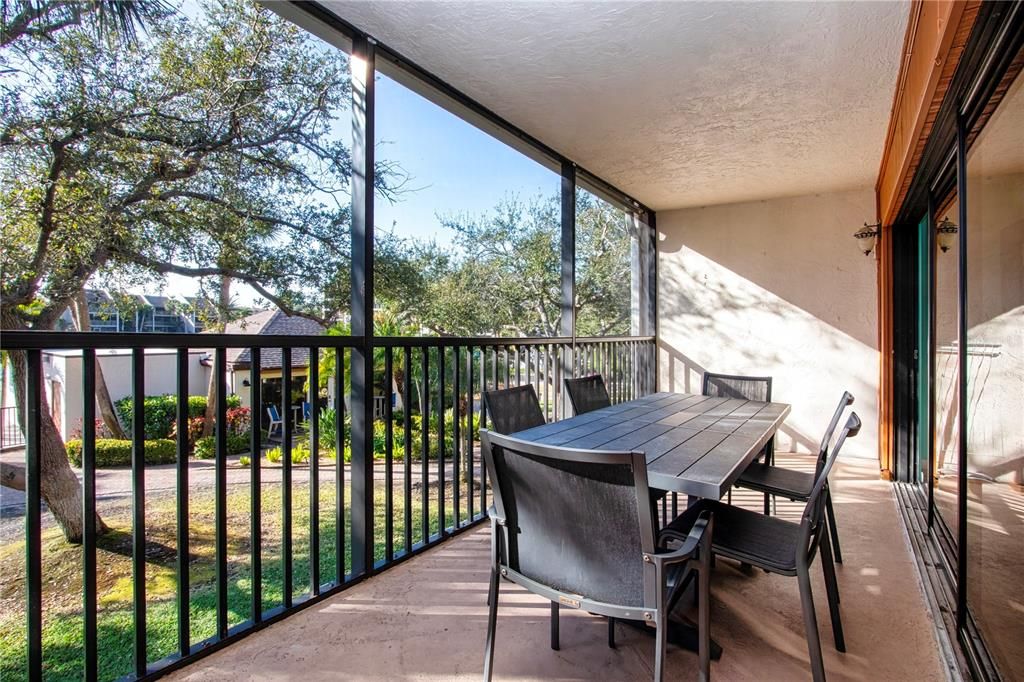 En Venta: $849,900 (3 camas, 2 baños, 1720 Pies cuadrados)