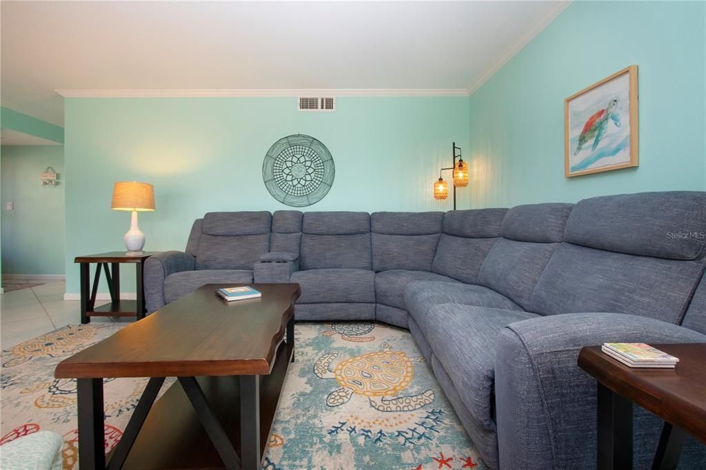 En Venta: $849,900 (3 camas, 2 baños, 1720 Pies cuadrados)