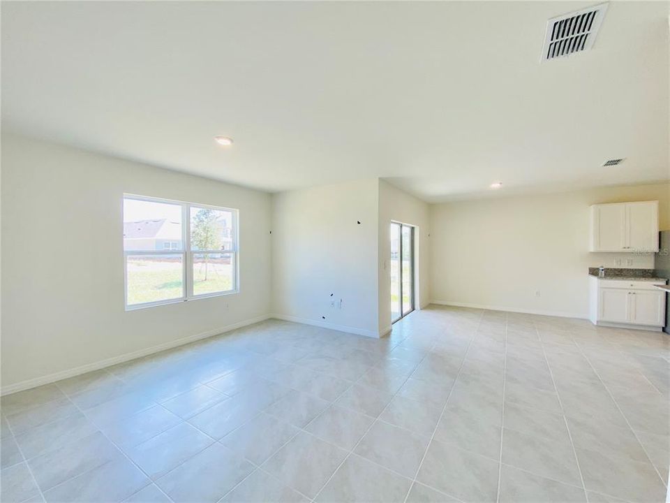 En Renta: $2,400 (4 camas, 2 baños, 1846 Pies cuadrados)