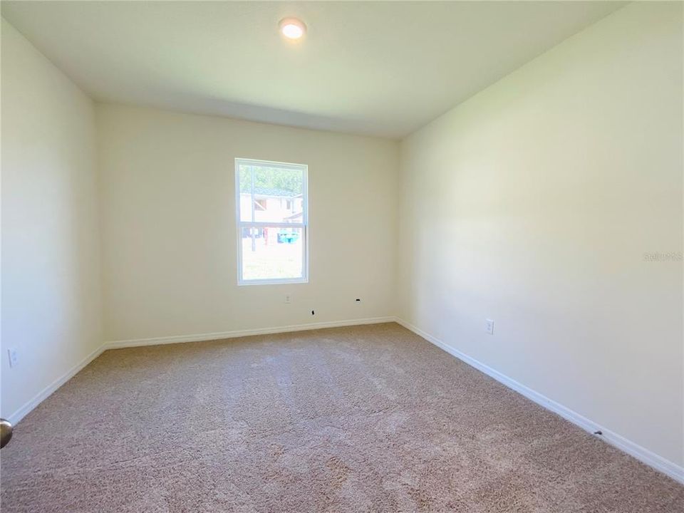 En Renta: $2,400 (4 camas, 2 baños, 1846 Pies cuadrados)