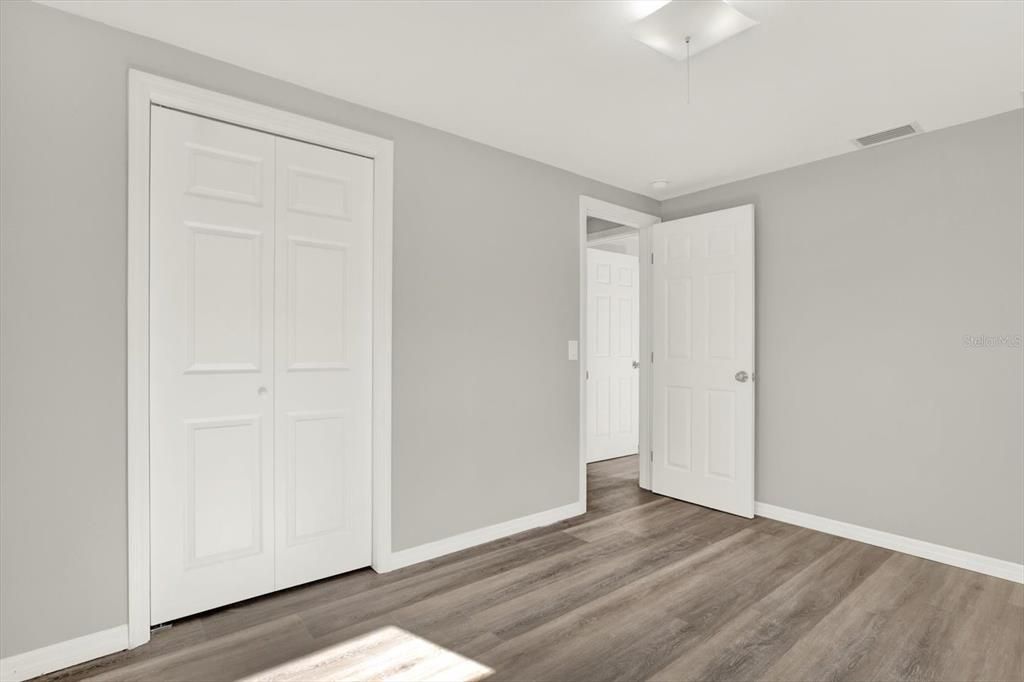 For Sale: $320,000 (4 beds, 2 baths, 1610 Square Feet)