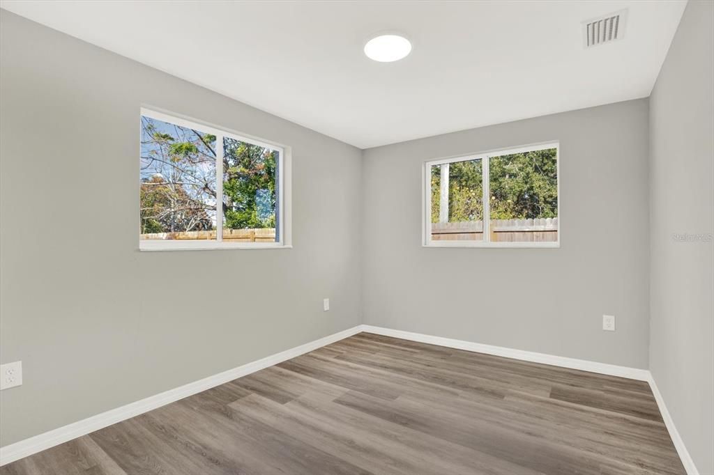 For Sale: $320,000 (4 beds, 2 baths, 1610 Square Feet)