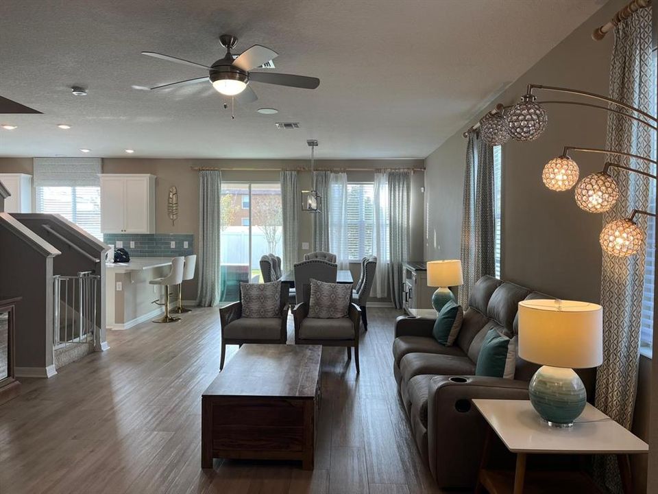 For Sale: $420,000 (4 beds, 2 baths, 2112 Square Feet)