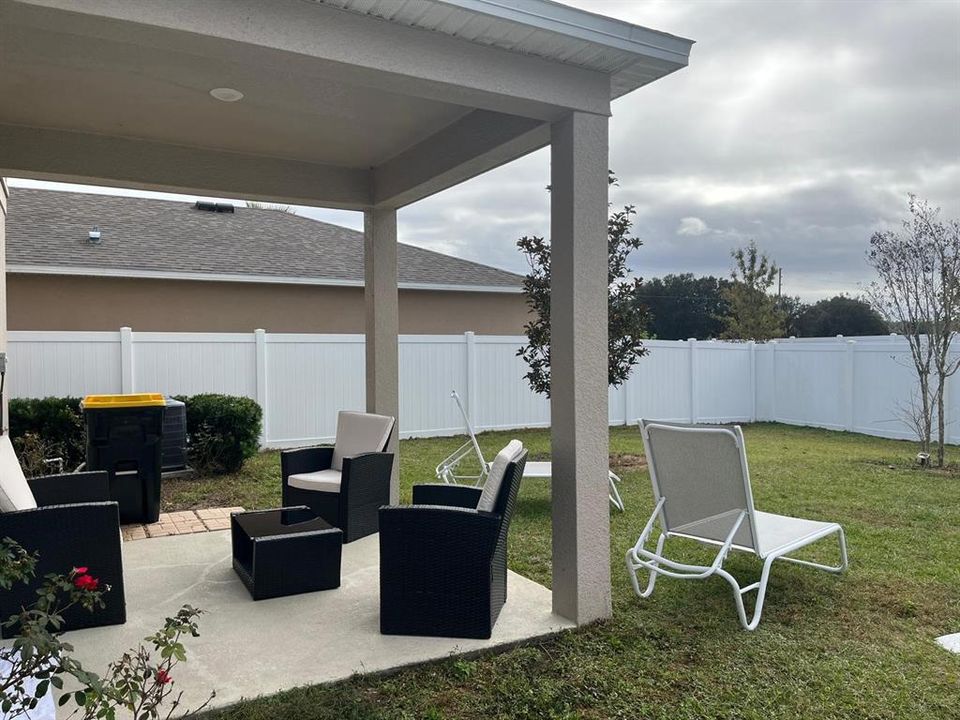 For Sale: $420,000 (4 beds, 2 baths, 2112 Square Feet)