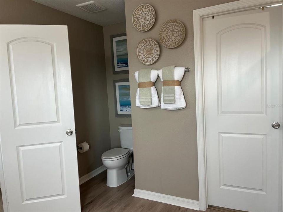 For Sale: $420,000 (4 beds, 2 baths, 2112 Square Feet)