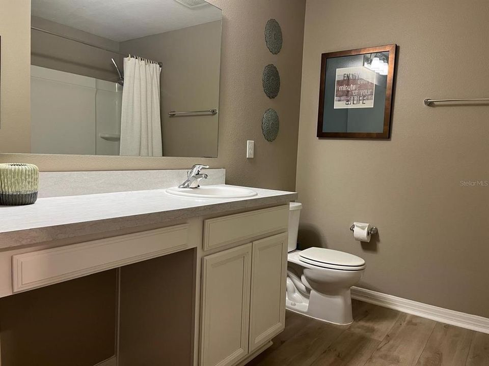 For Sale: $420,000 (4 beds, 2 baths, 2112 Square Feet)