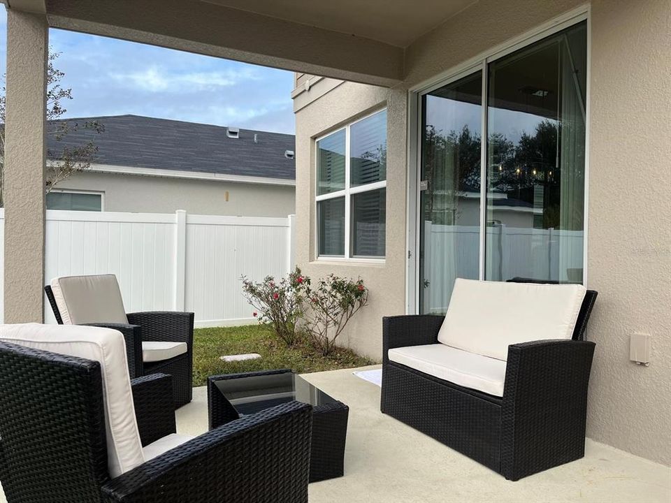 For Sale: $420,000 (4 beds, 2 baths, 2112 Square Feet)