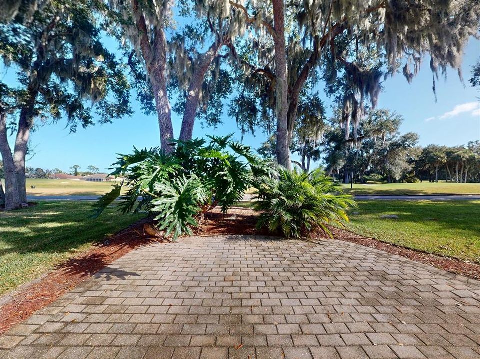 Под контрактом: $370,000 (3 спален, 2 ванн, 1704 Квадратных фут)