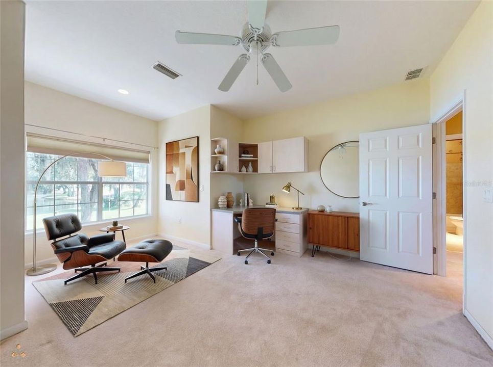 Под контрактом: $370,000 (3 спален, 2 ванн, 1704 Квадратных фут)