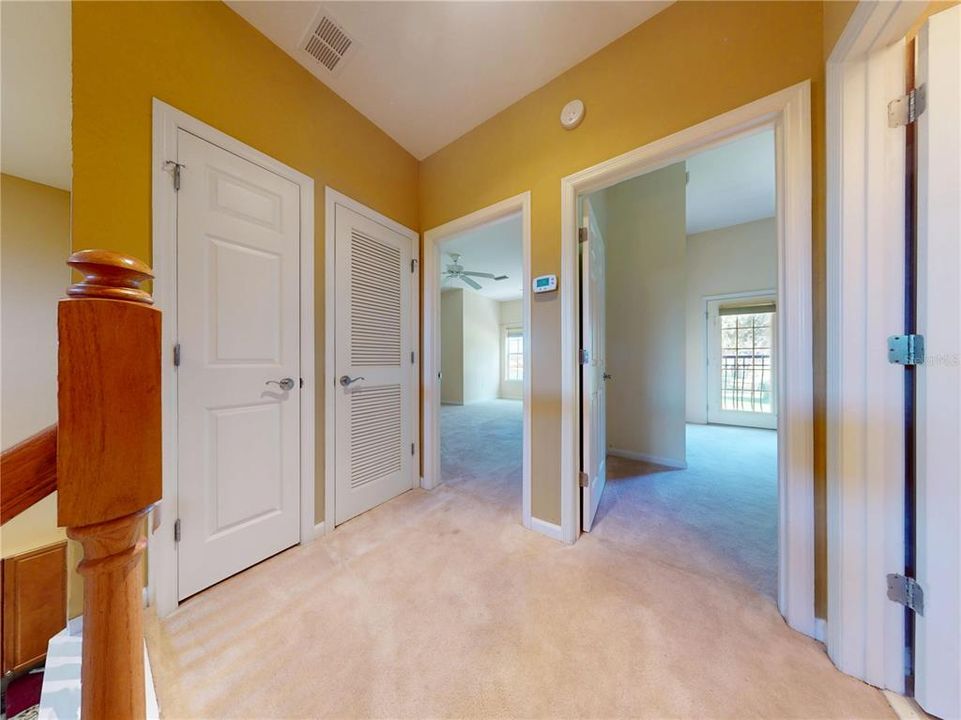 Под контрактом: $370,000 (3 спален, 2 ванн, 1704 Квадратных фут)