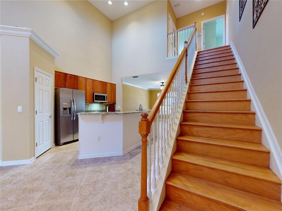 Под контрактом: $370,000 (3 спален, 2 ванн, 1704 Квадратных фут)