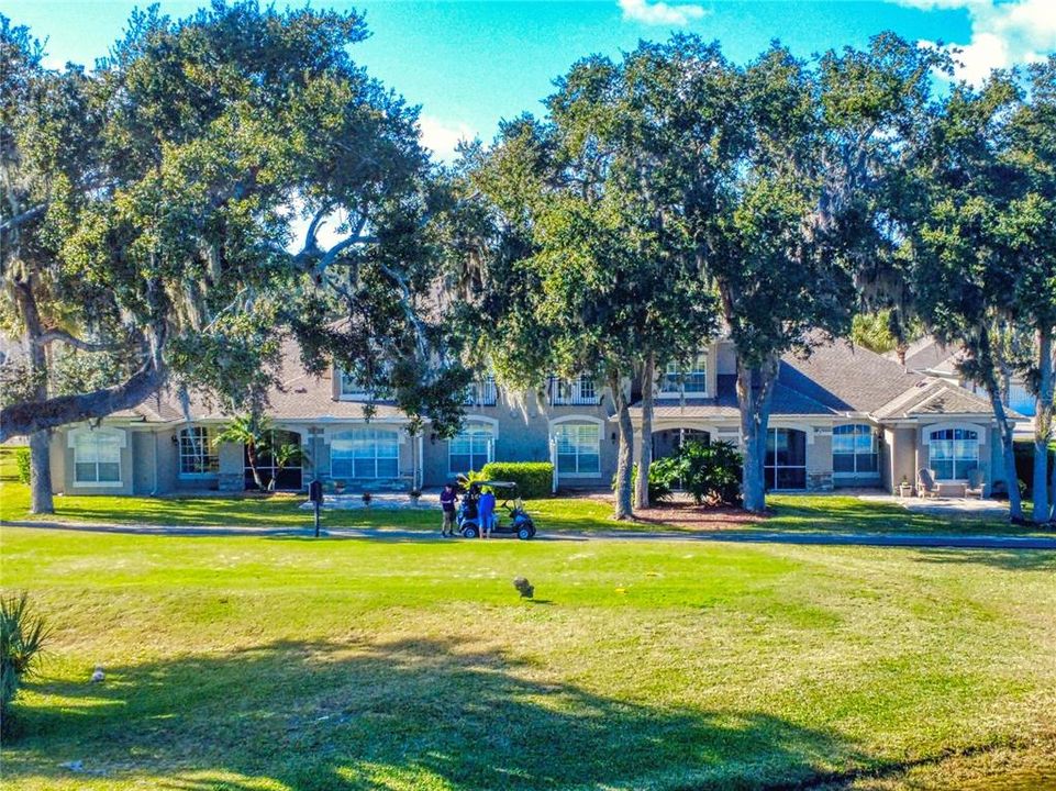 Под контрактом: $370,000 (3 спален, 2 ванн, 1704 Квадратных фут)