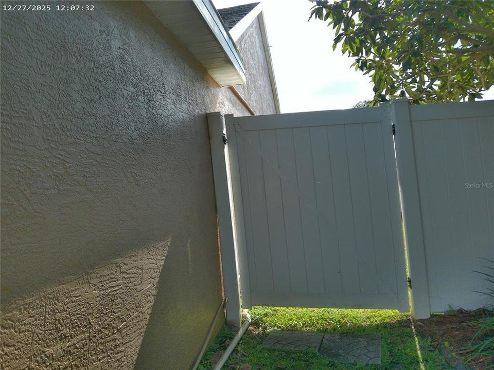 For Sale: $435,000 (4 beds, 2 baths, 1847 Square Feet)