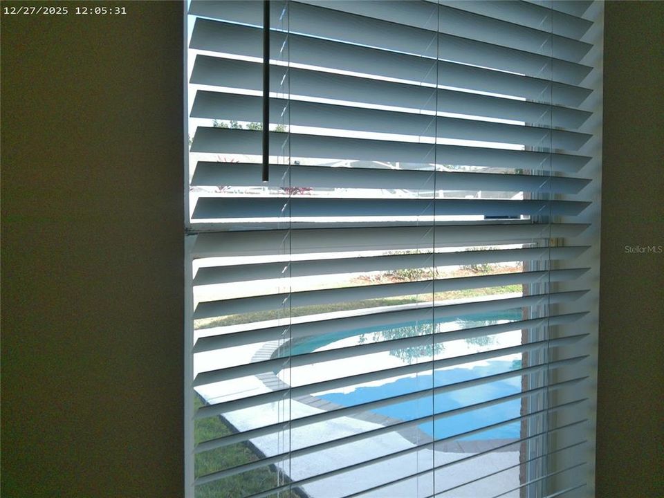 For Sale: $435,000 (4 beds, 2 baths, 1847 Square Feet)