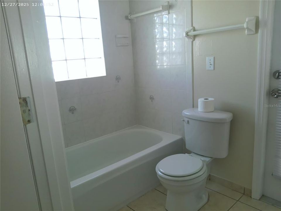 For Sale: $435,000 (4 beds, 2 baths, 1847 Square Feet)