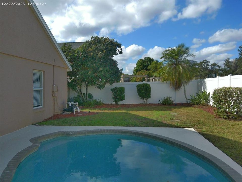 For Sale: $435,000 (4 beds, 2 baths, 1847 Square Feet)