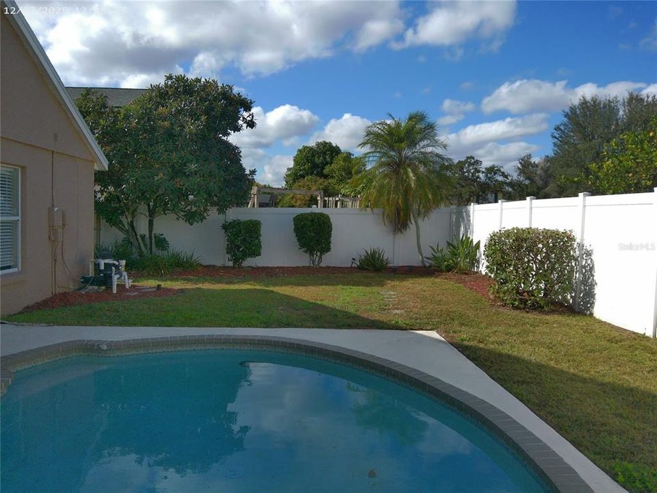 For Sale: $435,000 (4 beds, 2 baths, 1847 Square Feet)